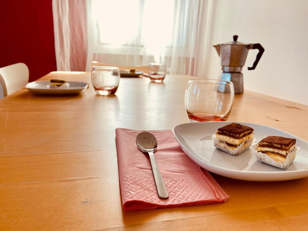 Appartement Tiramisu, A Cozy 2-Bdrm Apt à Trévise Extérieur photo